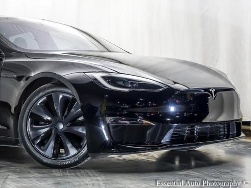 2022 Tesla Model S Base