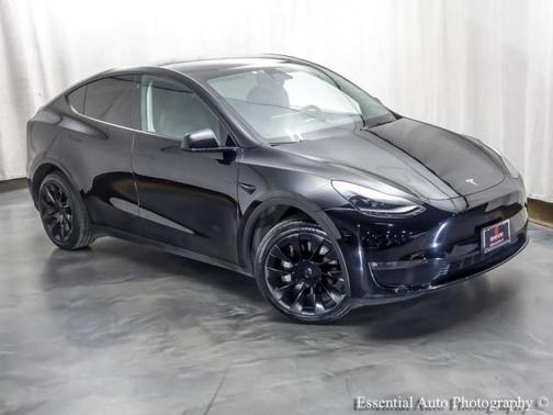 Black 2023 Tesla Model Y Long Range