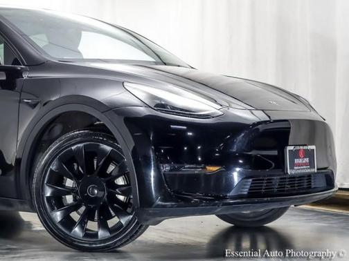 Black 2023 Tesla Model Y Long Range