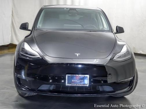 Black 2023 Tesla Model Y Long Range