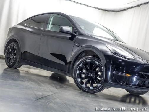 Black 2023 Tesla Model Y Long Range
