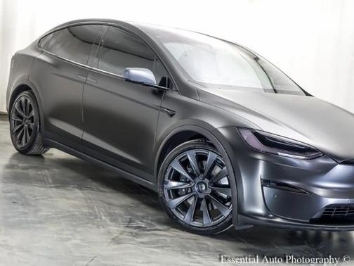 2022 Tesla Model X Plaid