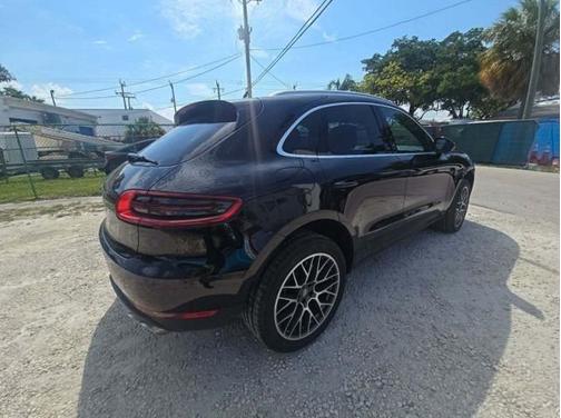 2016 Porsche Macan S