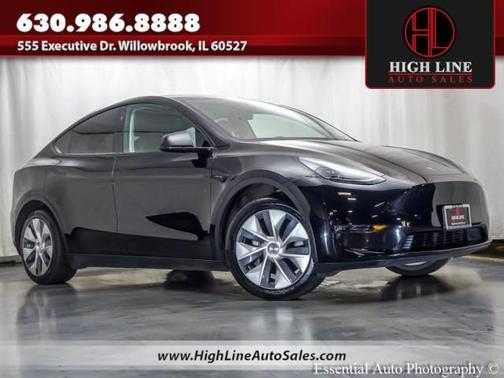 2023 Tesla Model Y Long Range
