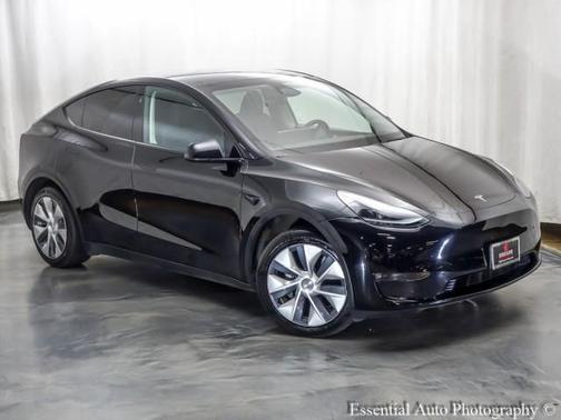 2023 Tesla Model Y Long Range