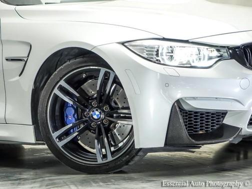 Mineral White Metallic 2017 BMW M4 Base