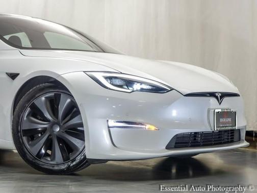 2022 Tesla Model S Base
