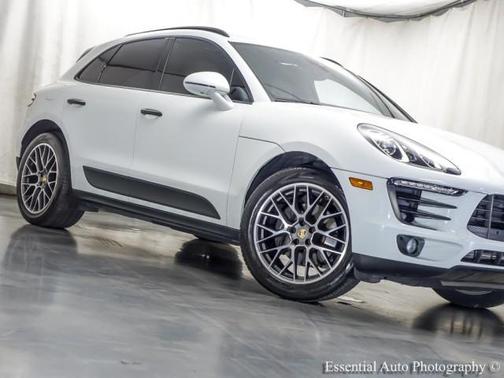 White 2018 Porsche Macan Sport Edition