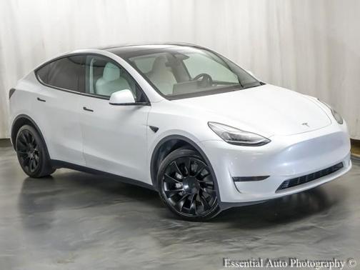 2023 Tesla Model Y Long Range