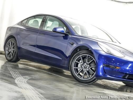 2023 Tesla Model 3 Base