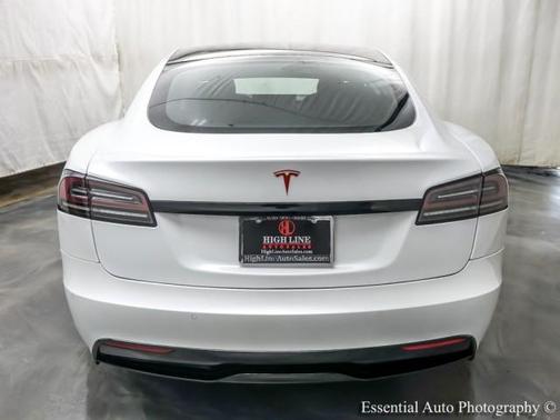 2022 Tesla Model S Base
