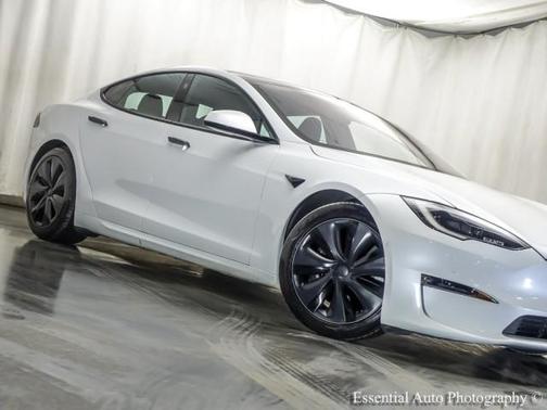 2022 Tesla Model S Base