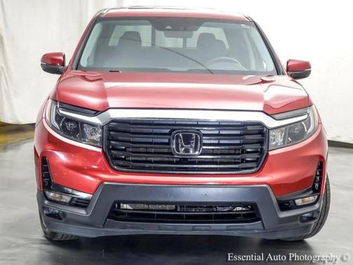 Radiant Red Metallic II 2023 Honda Ridgeline RTL
