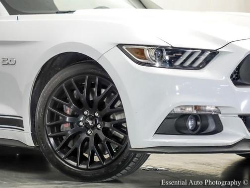 Oxford White 2016 Ford Mustang GT
