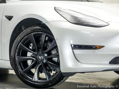 Pearl White Multi 2019 Tesla Model 3 Standard Range Plus