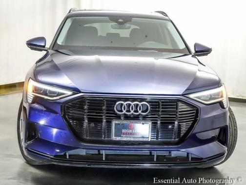 2021 Audi e-tron Premium
