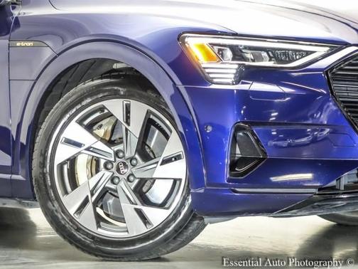 2021 Audi e-tron Premium