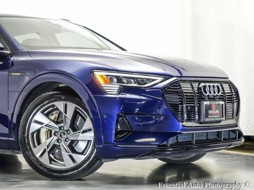 2021 Audi e-tron Premium