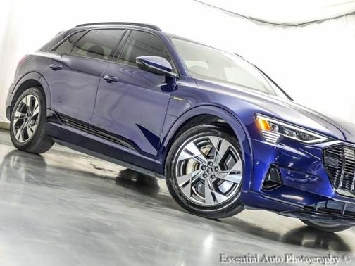 2021 Audi e-tron Premium