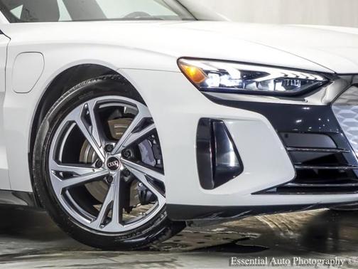 2022 Audi e-tron GT Premium Plus