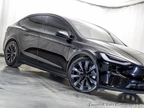 2022 Tesla Model X Plaid