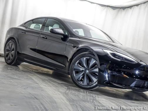 2022 Tesla Model S Base