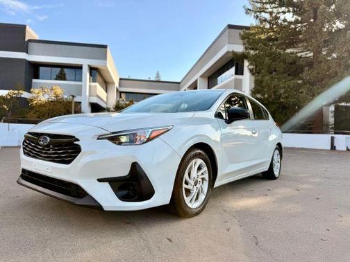 Crystal White Pearl 2024 Subaru Impreza Base