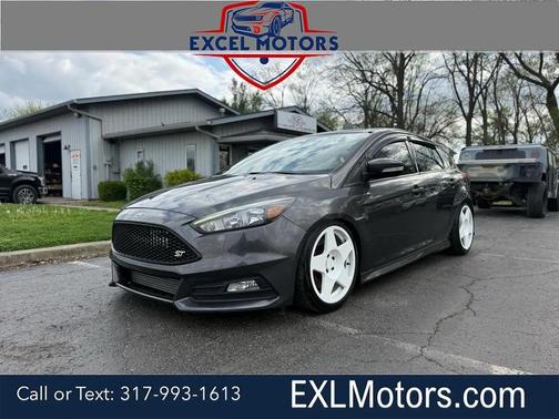 2017 Ford Focus ST 