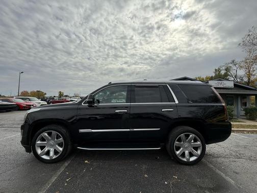 2016 Cadillac Escalade Luxury