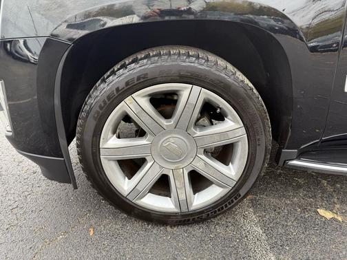 2016 Cadillac Escalade Luxury