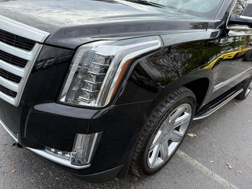 2016 Cadillac Escalade Luxury