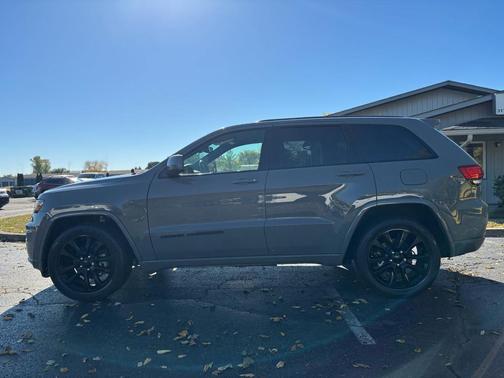2020 Jeep Grand Cherokee Altitude