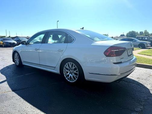 2017 Volkswagen Passat 1.8T SE