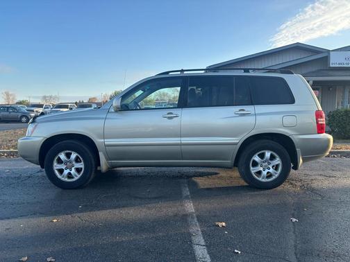 2003 Toyota Highlander Base