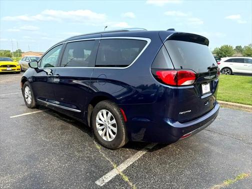 2018 Chrysler Pacifica Touring-L
