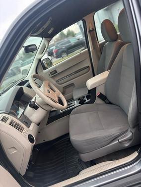 2009 Ford Escape XLS