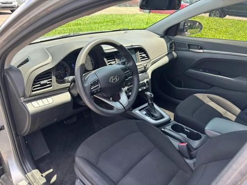 Stellar Silver 2020 Hyundai ELANTRA Limited
