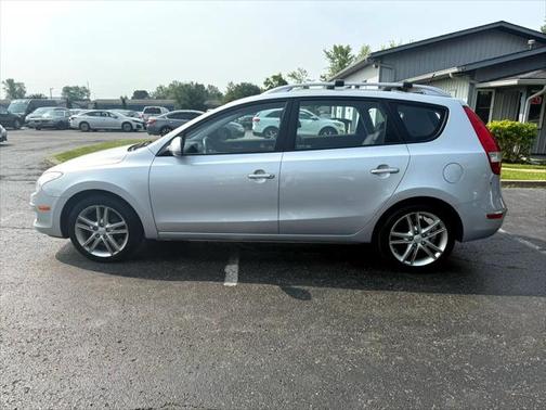2011 Hyundai Elantra Touring GLS