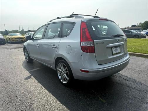 2011 Hyundai Elantra Touring GLS