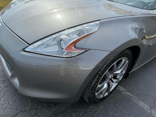 2010 Nissan 370Z Touring