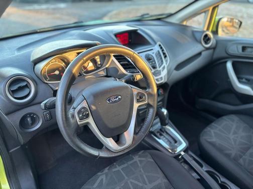 2011 Ford Fiesta SES