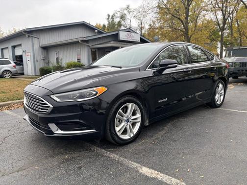 2018 Ford Fusion Hybrid SE