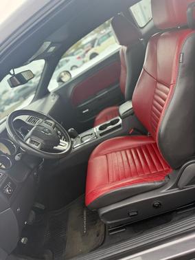 2014 Dodge Challenger SXT