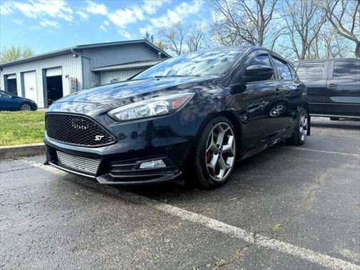 2017 Ford Focus ST ST
