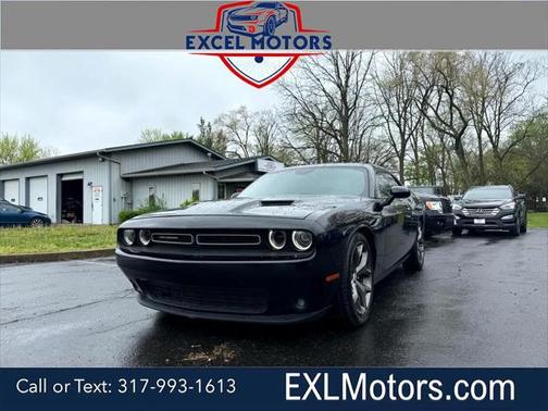 2015 Dodge Challenger SXT Plus
