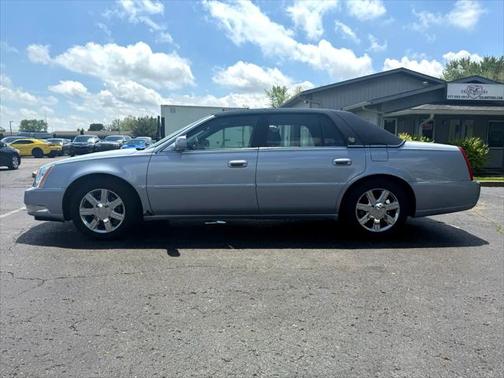 2006 Cadillac DTS Base