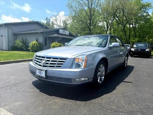 2006 Cadillac DTS Base