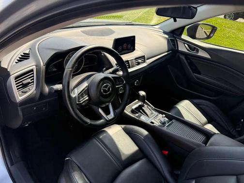 Sonic Silver Metallic 2018 Mazda Mazda3 Touring