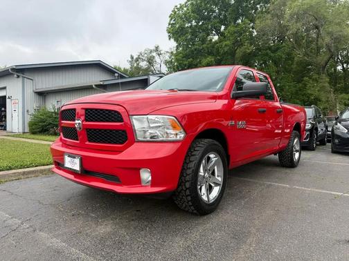 Flame Red Clearcoat 2017 RAM 1500 Tradesman/Express