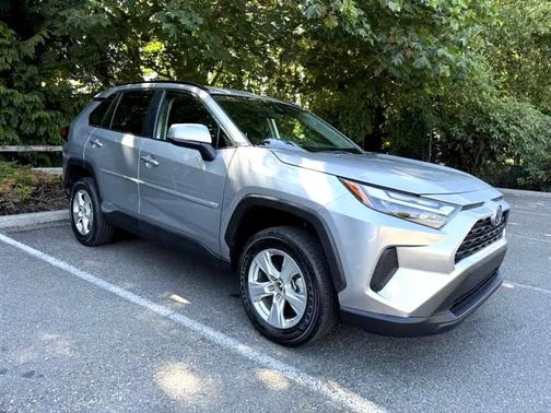 2023 Toyota RAV4 Hybrid LE